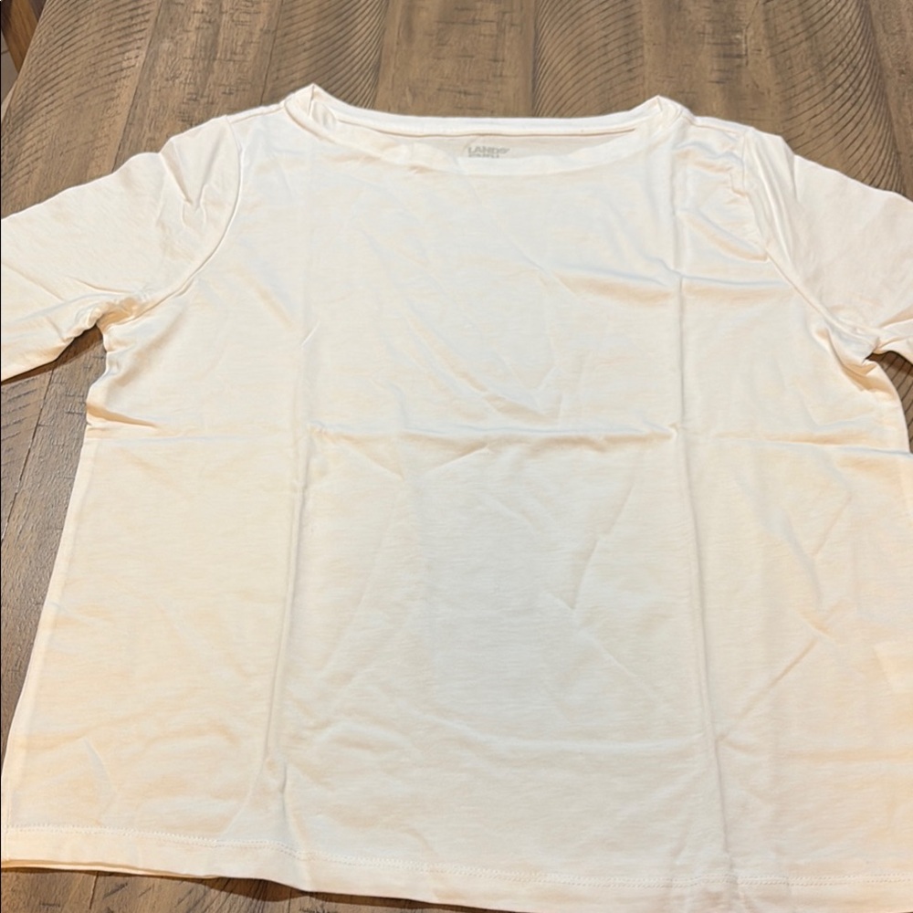 525 Lands' End Classic White Crewneck Tee